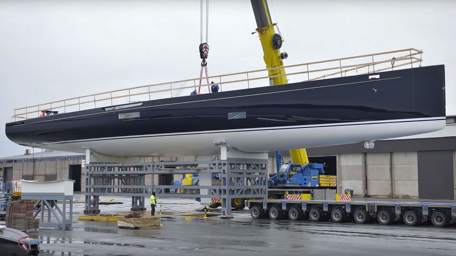 Video: Time-lapse video of Baltic 130 sailing yacht build